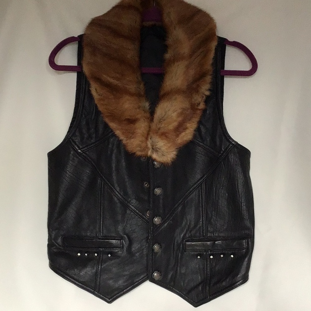 Womans vintage leather and real fur Vest